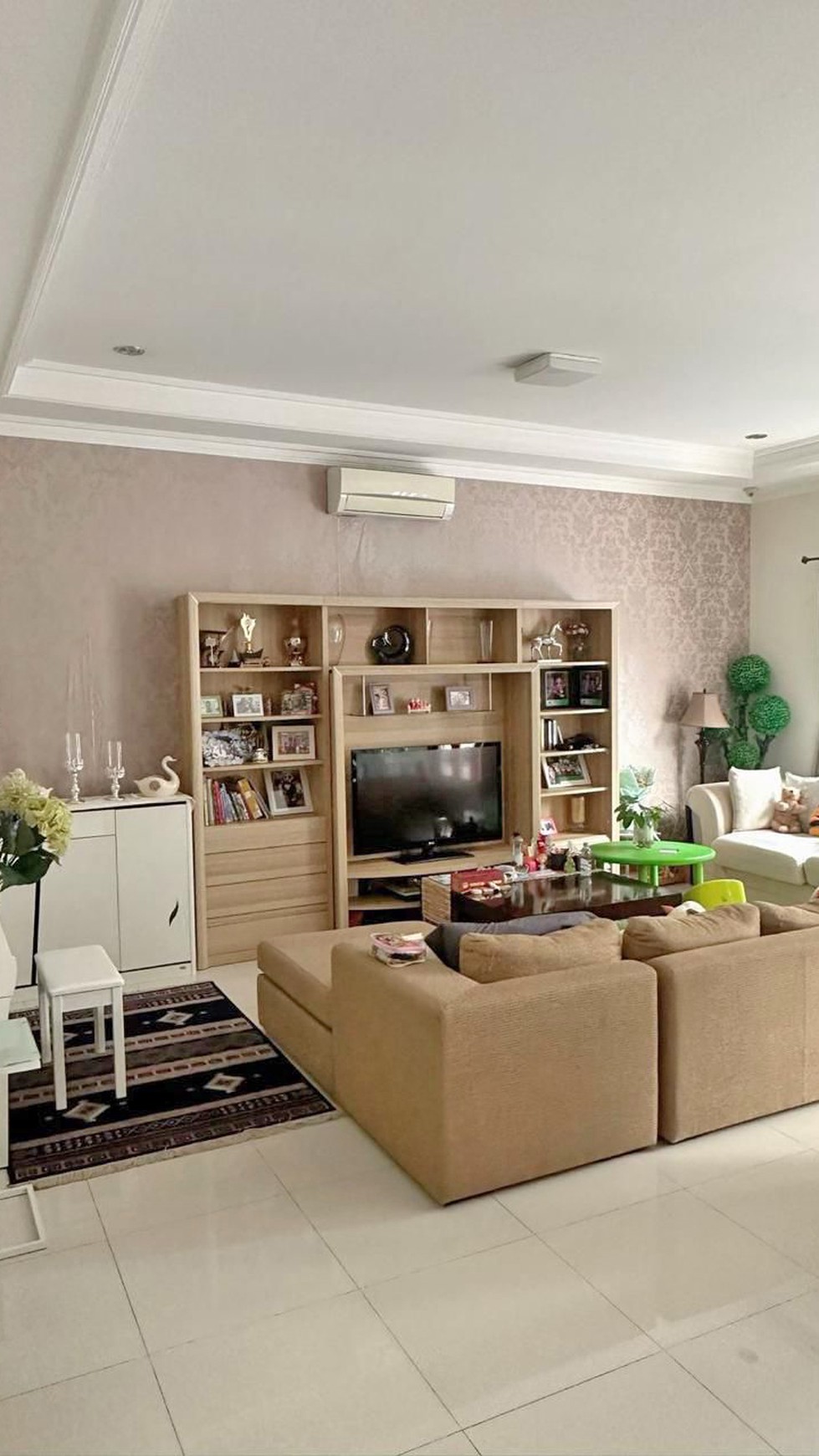 Rumah Full Furnish di Taman Wijaya Kusuma Residence Cilandak