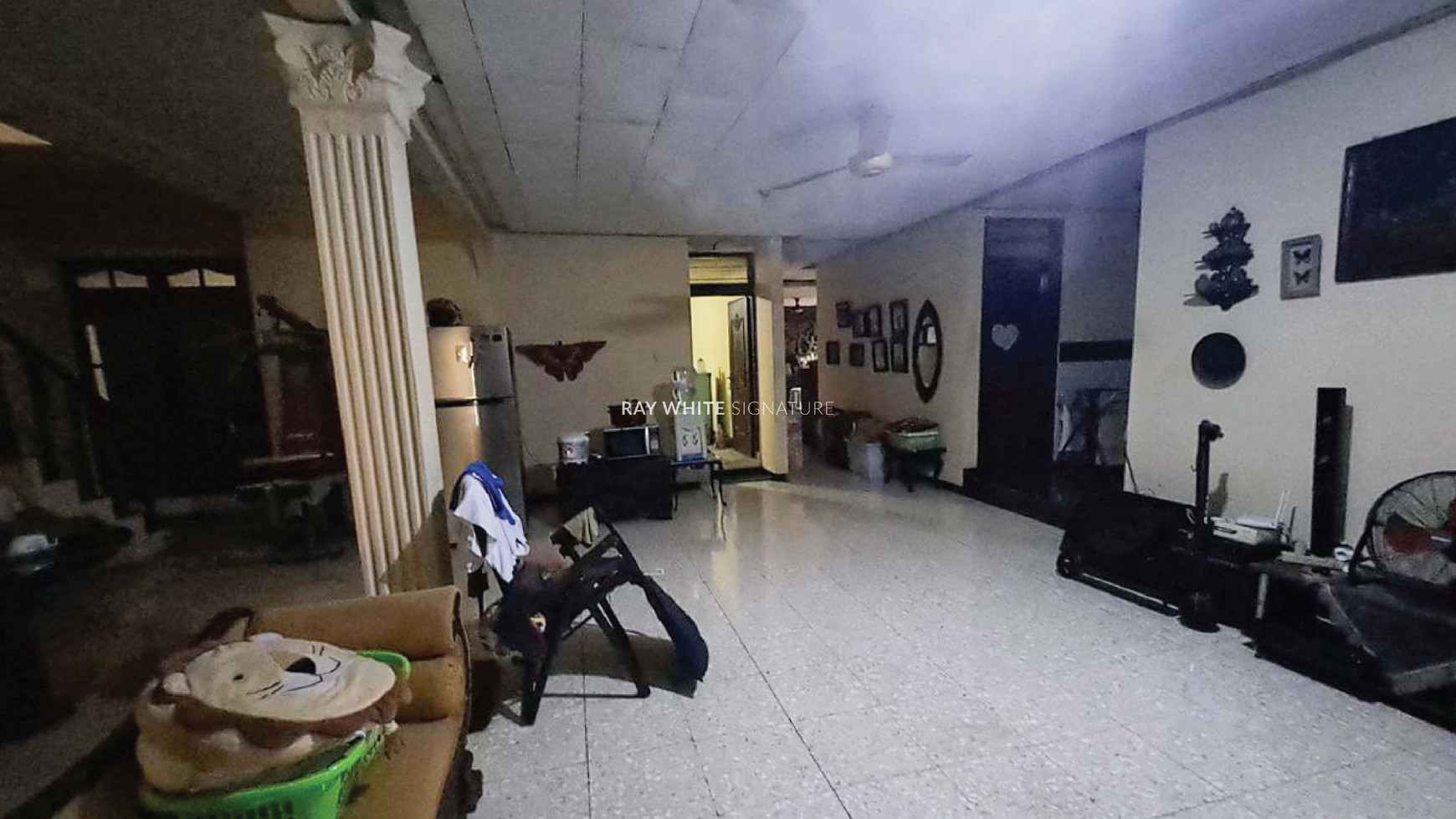 Rumah Posisi Hook Pinggir Jalan di Jl Kejaksaan Raya