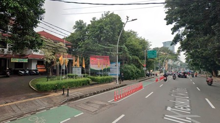 GEDUNG COMMERCIAL JL TEUKU CIK DITIRO MENTENG JAKPUS 