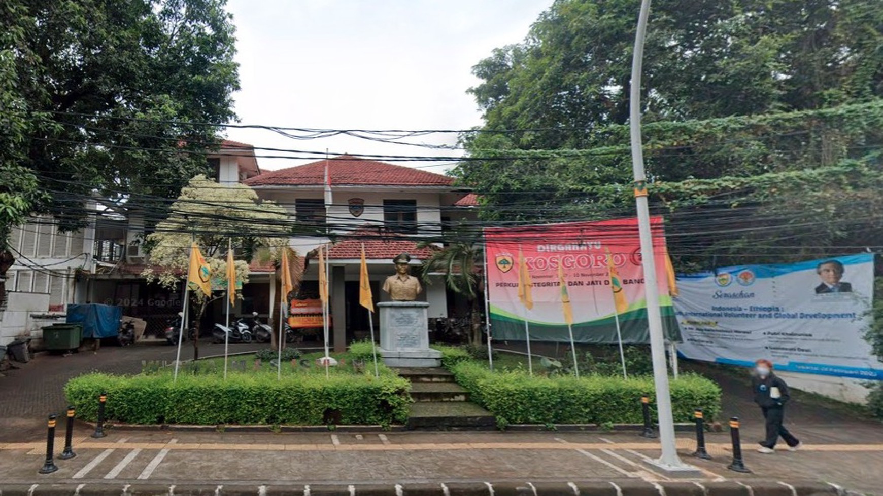 GEDUNG COMMERCIAL JL TEUKU CIK DITIRO MENTENG JAKPUS 