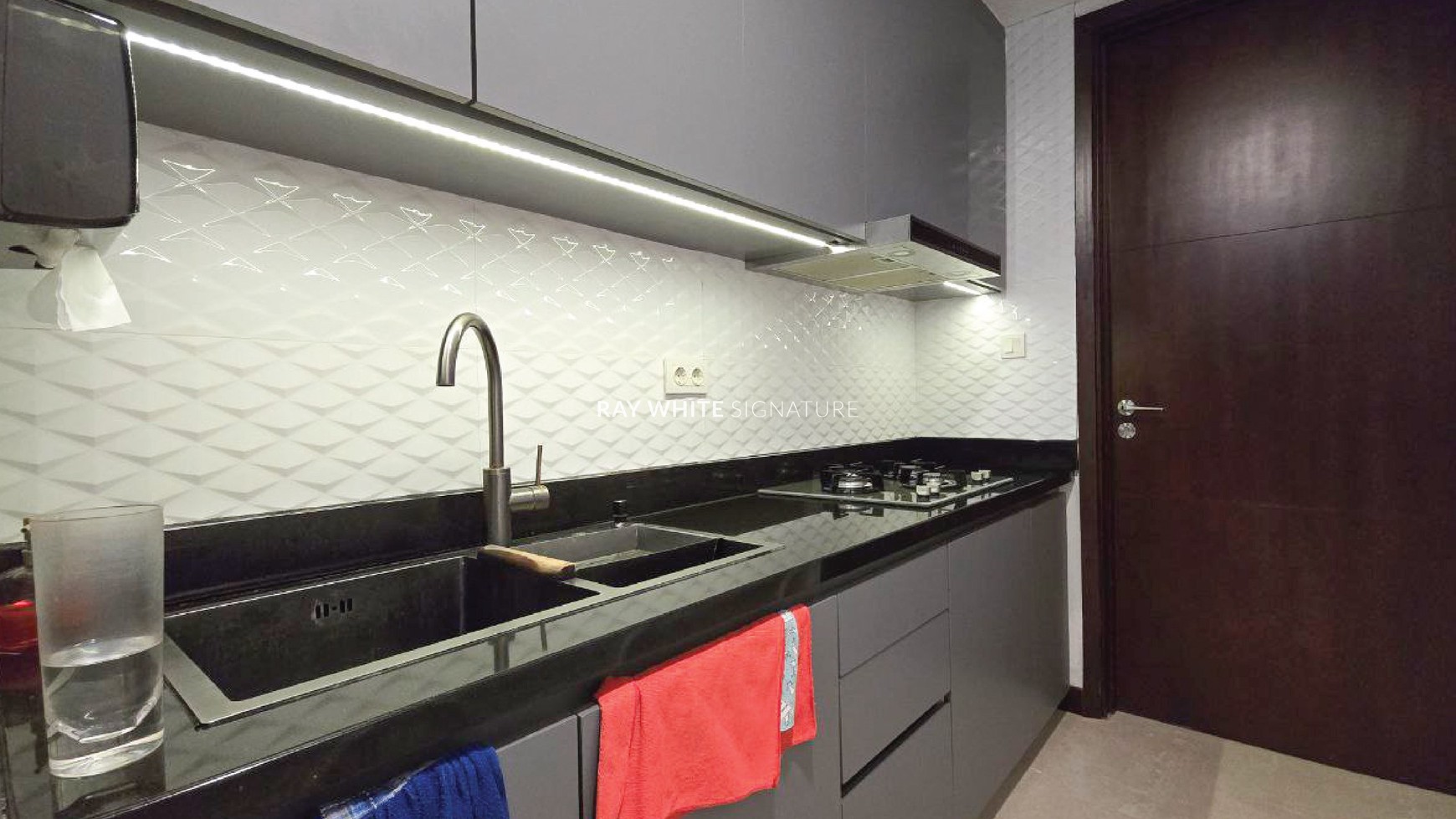 Dijual Apartemen Mewah  3BR Casagrande Chianti  Semi Furnished 