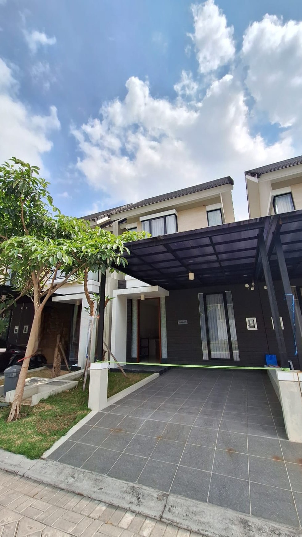 Dijual Rumah North West Central Citraland Surabaya BONUS SEMI FURNITURE - Surat SHM - Siap huni 