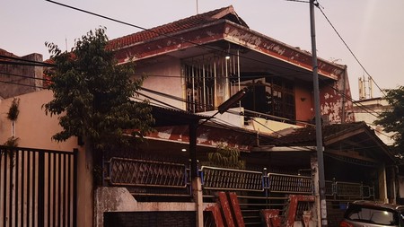 Rumah Dijual Strategis di Raya Darmo Indah, Surabaya Barat - Ideal untuk Ruko, Kantor, atau Praktek Dokter