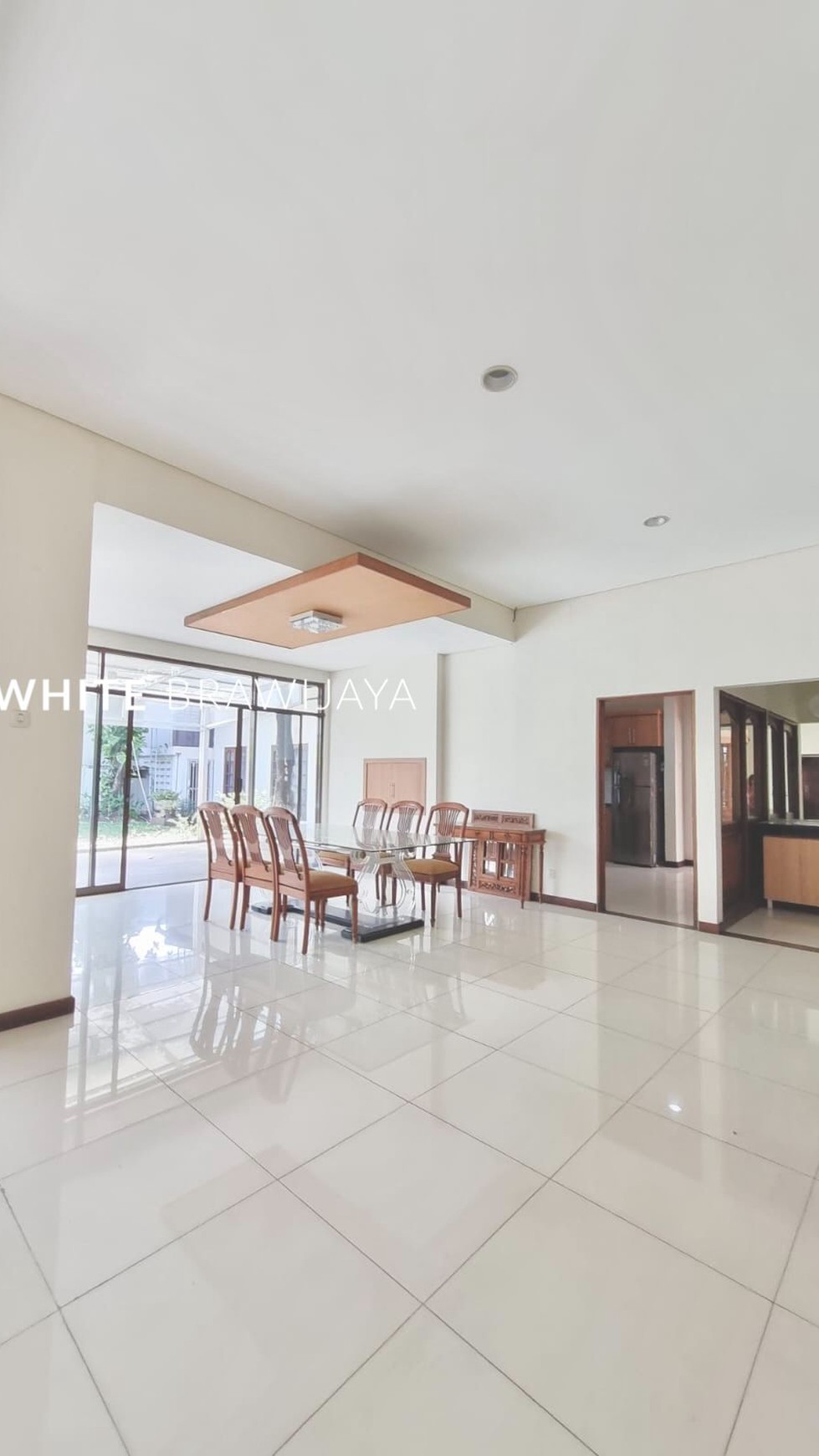 Rumah dalam Kompleks Siap Huni Furnished Area Menteng