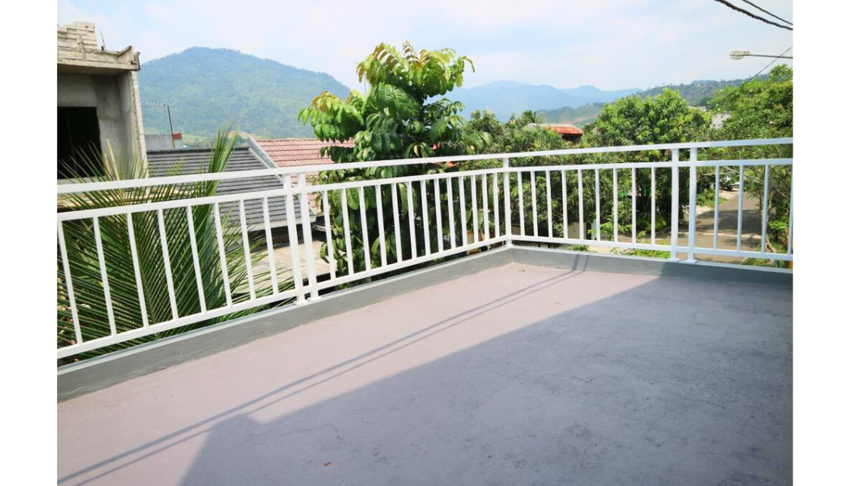 Rumah Cantik 2 Lantai di Sentul, Bogor, Jawa Barat