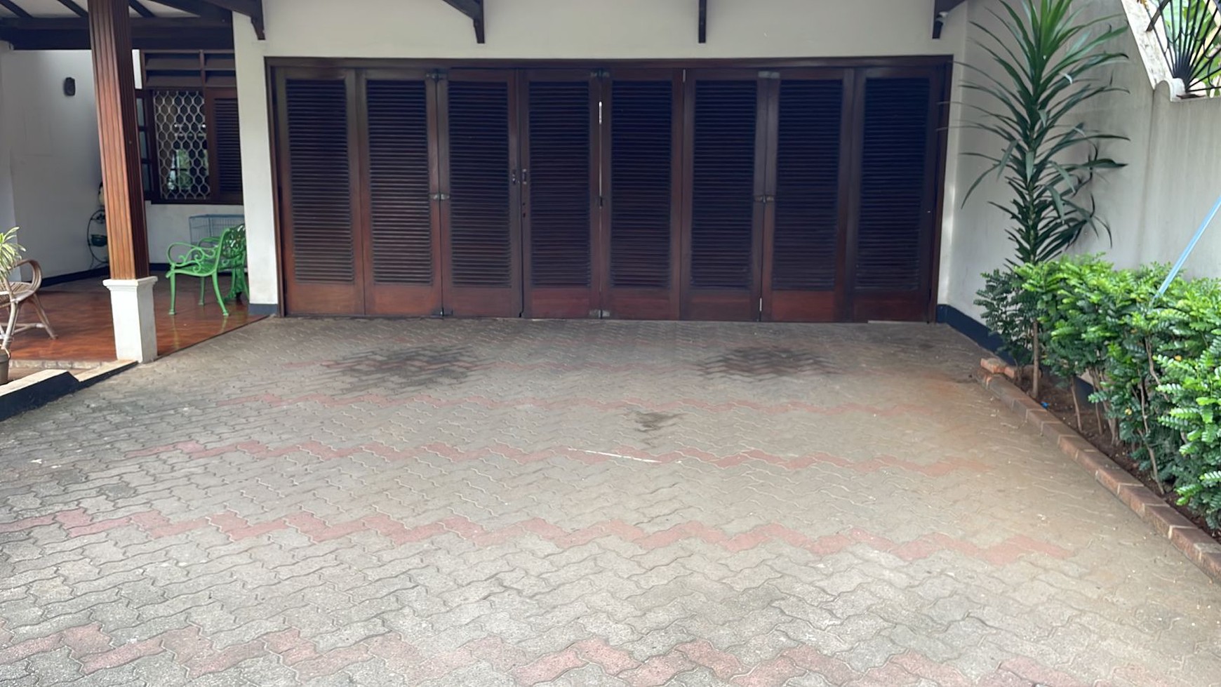 Rumah Hitung Tanah Area Cipete