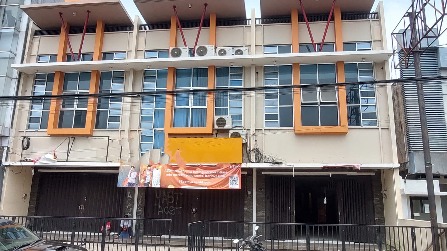 Rumah Hitung Tanah Area Cipete