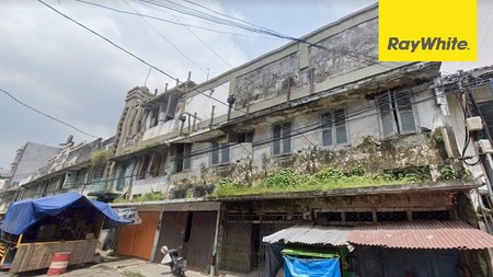 Dijual Ruko Hitung Tanah di Jalan Bongkaran Surabaya