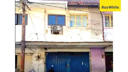 Disewakan Gudang 2 lantai di Jalan Bongkaran Surabaya