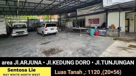 Dijual / Disewakan 1120 m2 Rumah Surabaya Pusat area Jalan Arjuna - Kedung Doro  - Garasi Carport 21 Mobil