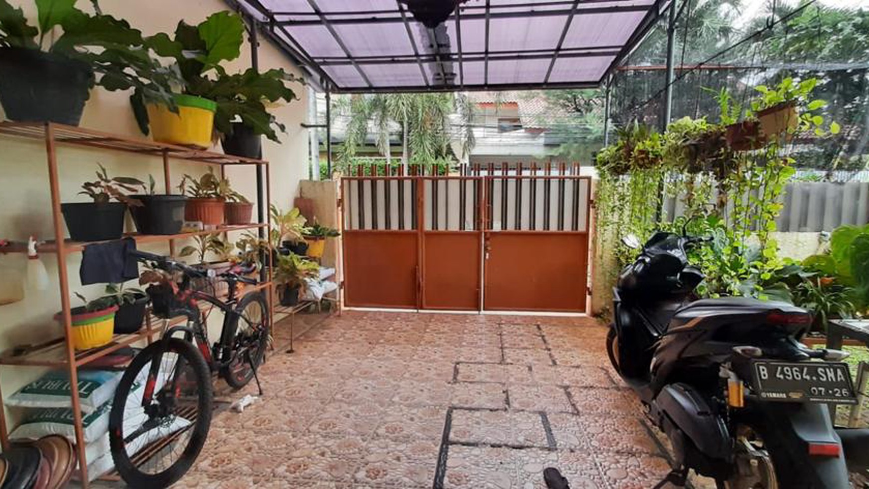 Dijual SEGERA Rumah Bagus Siap Huni di Jl Bendi, Kebayoran Lama, Jakarta Selatan