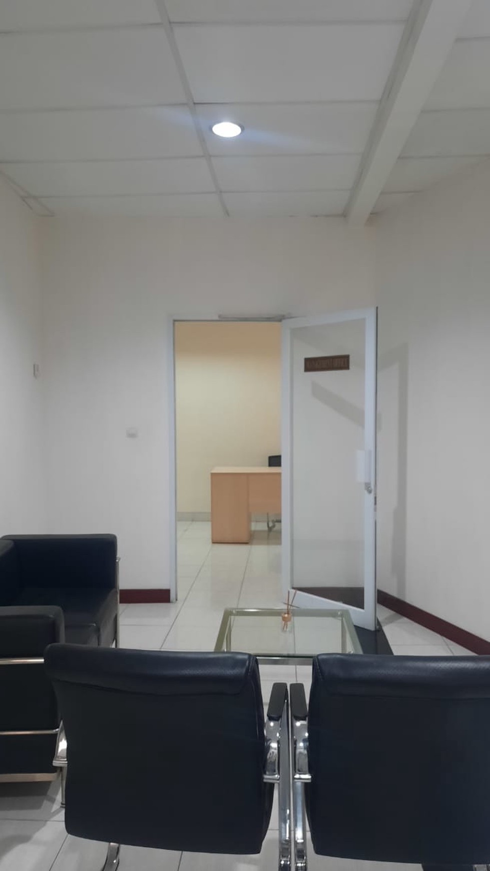 Disewakan Ruko Gandeng ex Office di Area Strategis Kebayoran Baru, Jakarta Selatan 