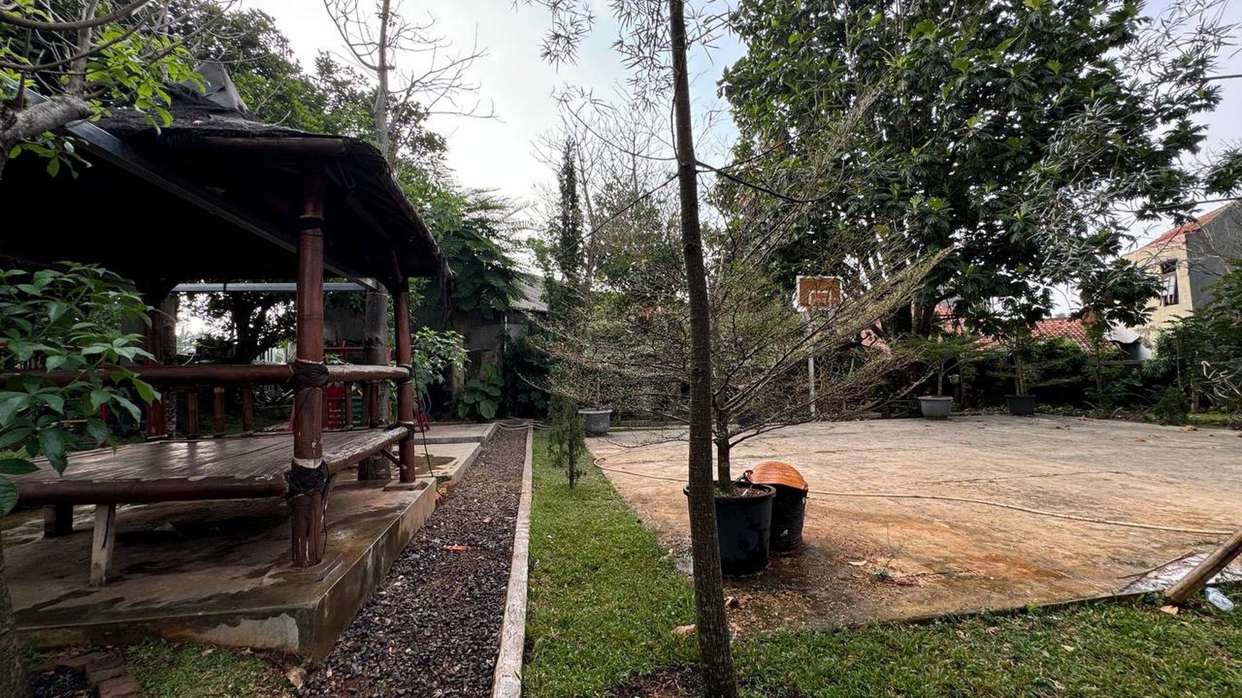 Cinere meruyung rumah dalam komplek dekat pintu tol cijago bsd depok