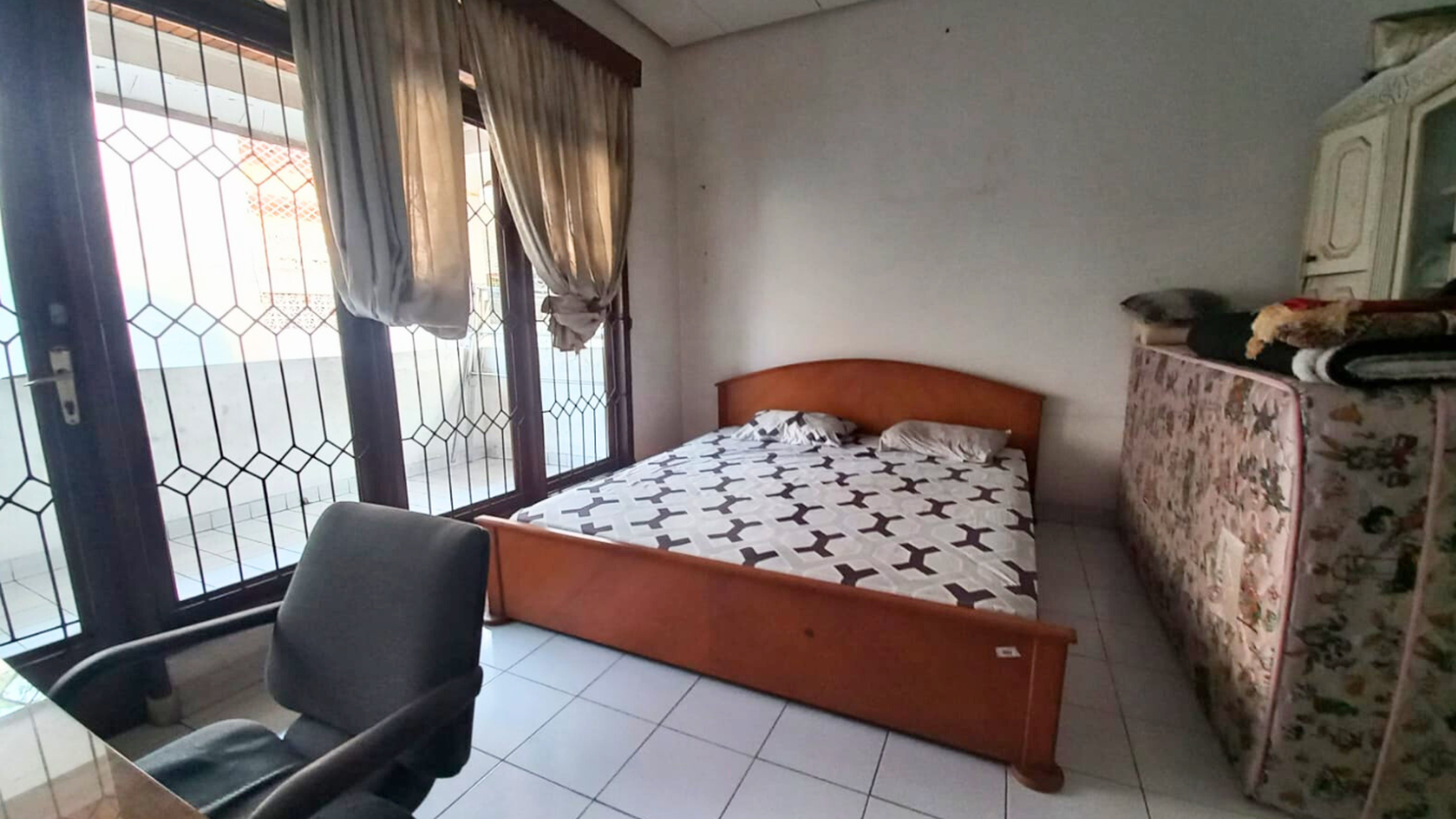 Rumah Hook 2 lantai Siap Huni di Cinere