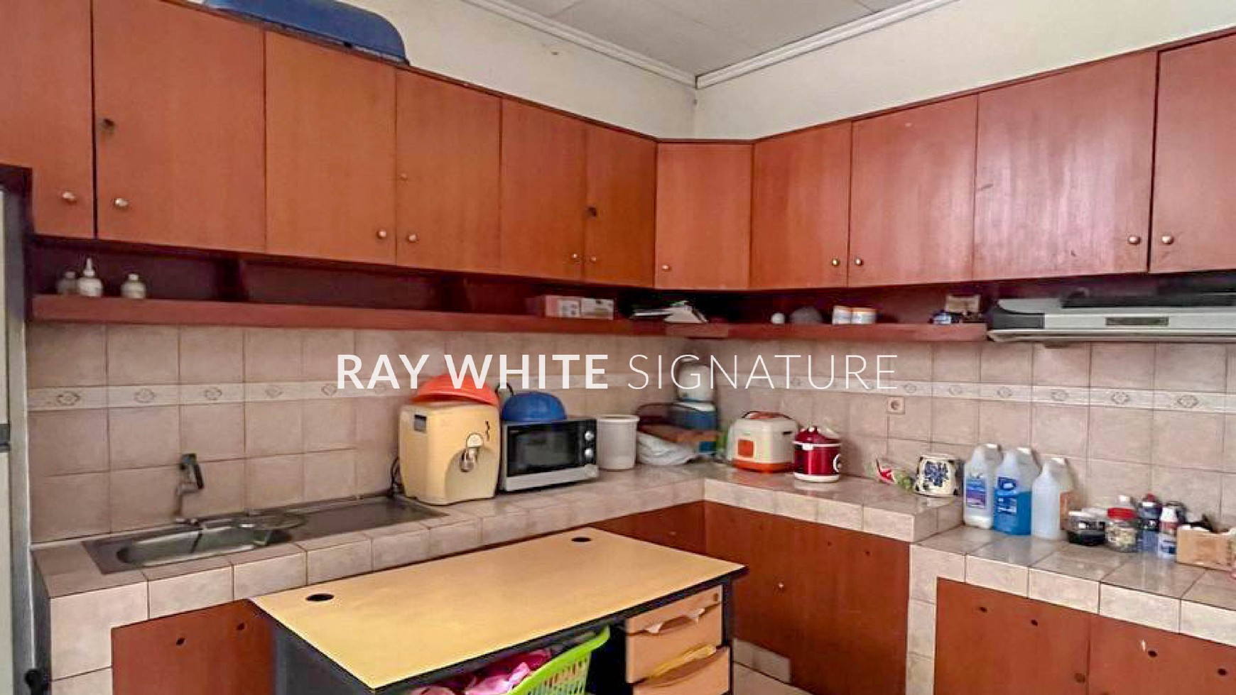 Rumah Hitung Tanah Area Cipete