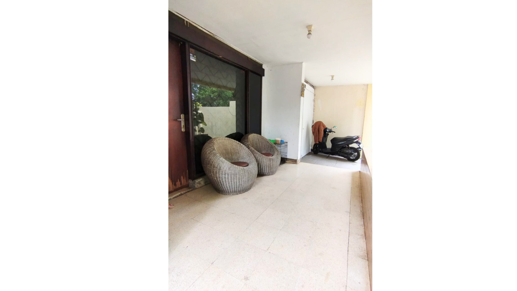 Rumah Hitung Tanah Area Cipete