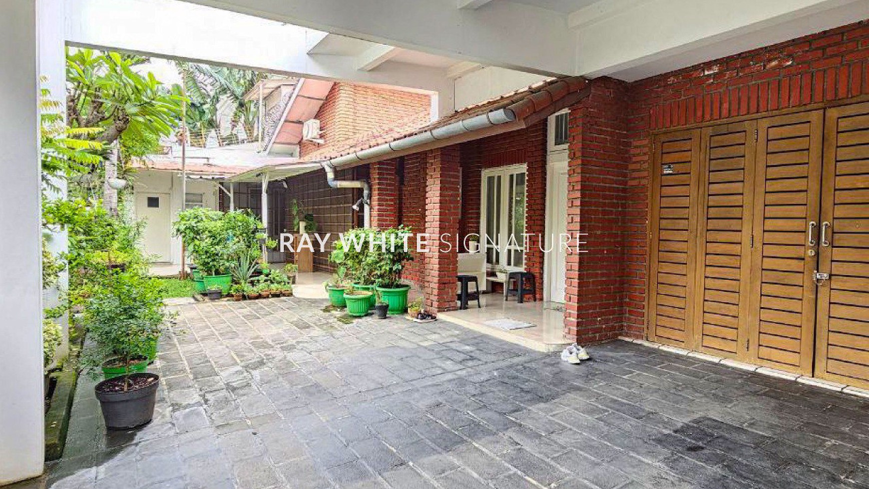 Rumah Hitung Tanah Area Cipete