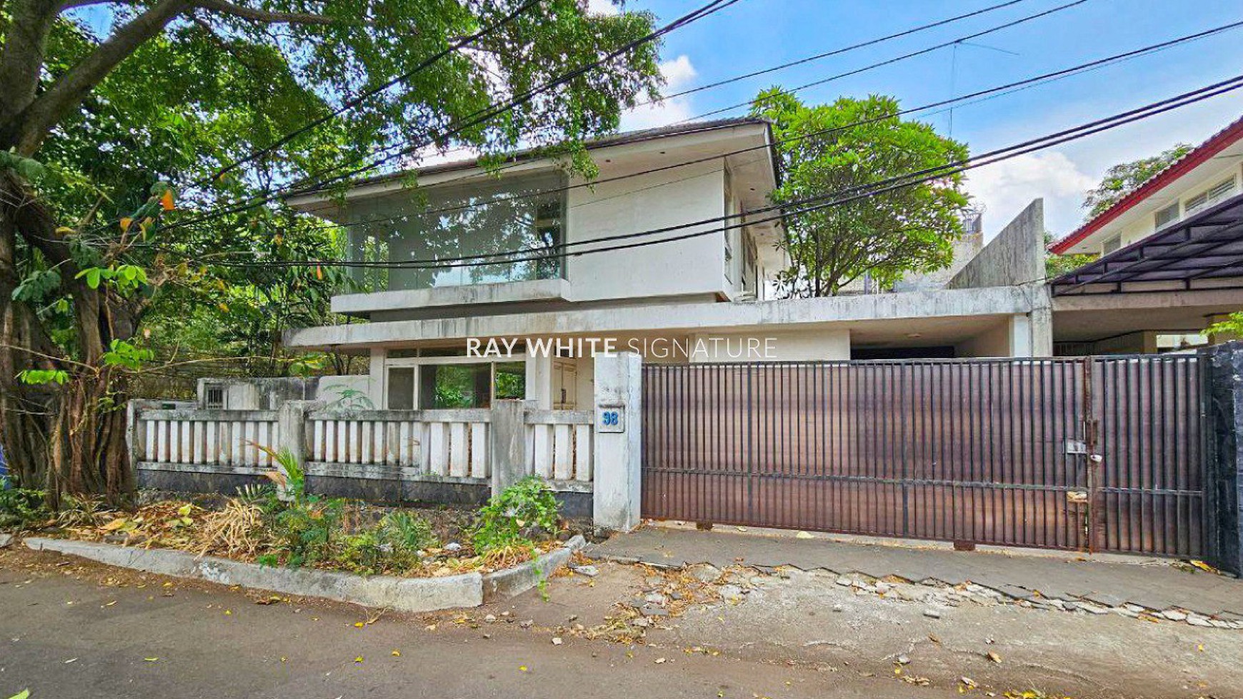 Rumah Hitung Tanah Area Cipete