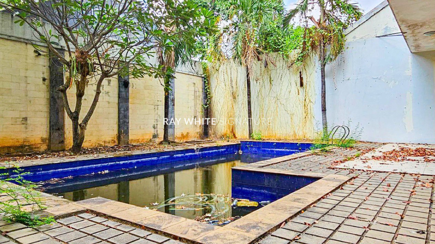 Rumah Hitung Tanah Area Cipete