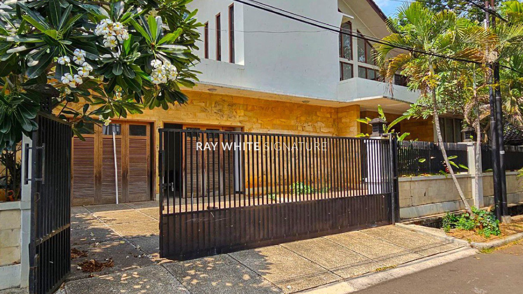 Rumah Hitung Tanah Area Cipete