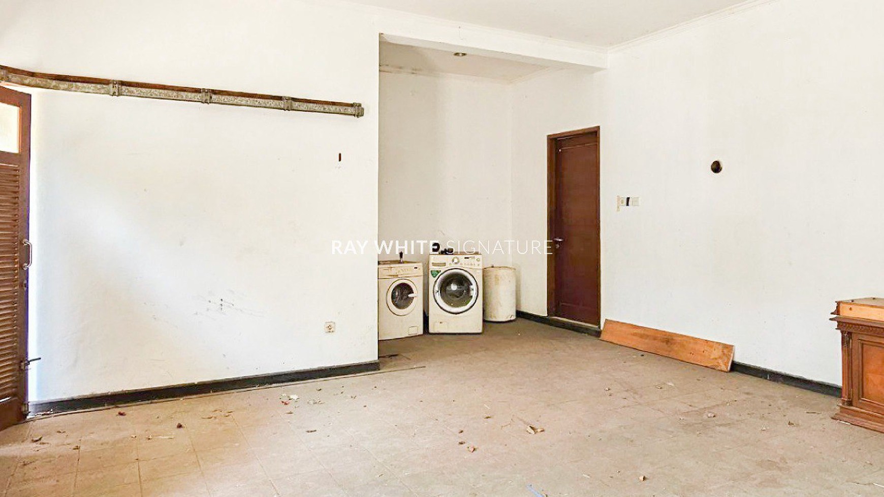 Rumah Hitung Tanah Area Cipete