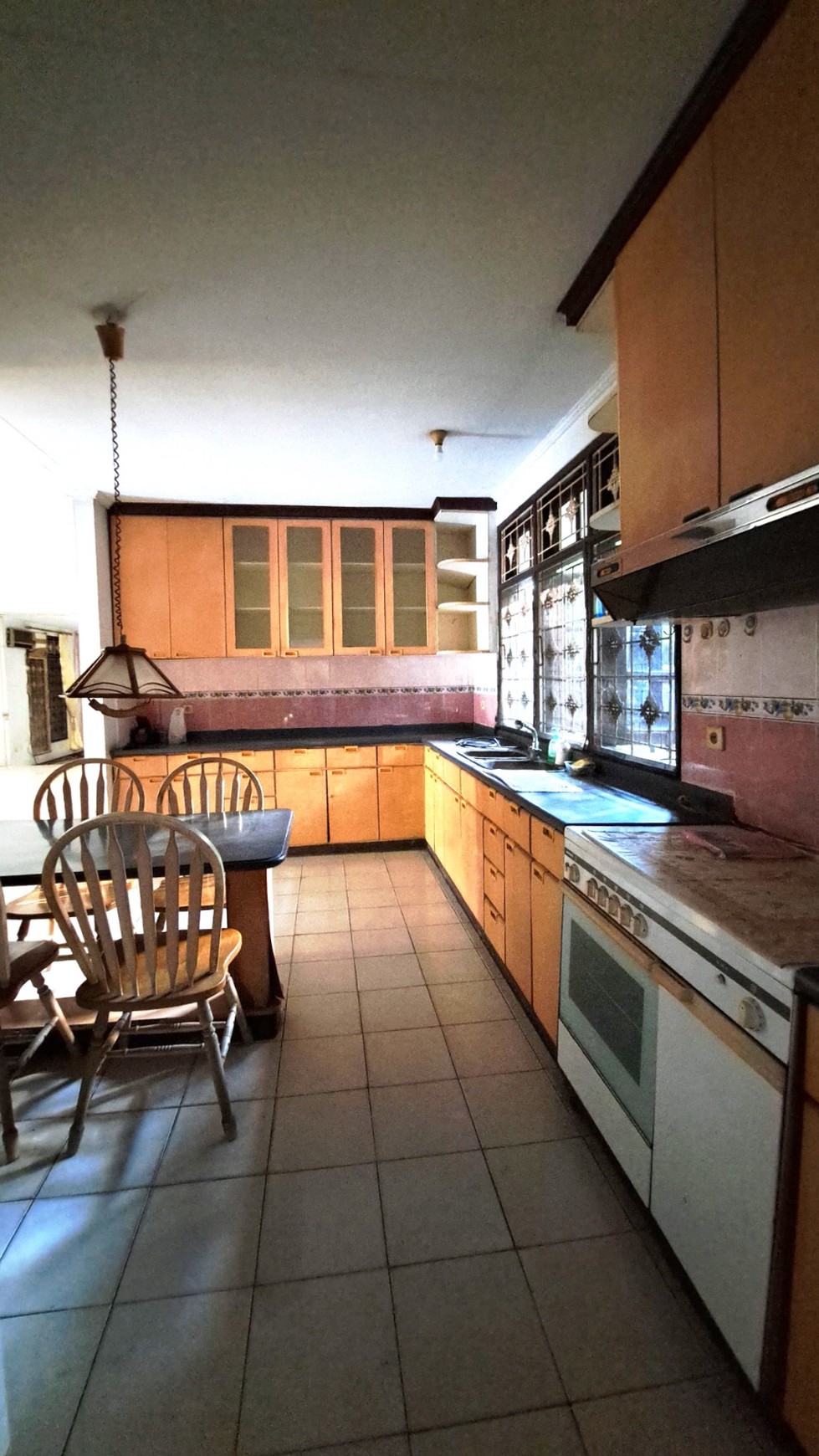 Rumah Hitung Tanah Area Cipete