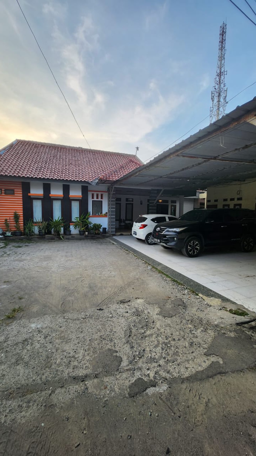 Rumah Pinggir Jalan di Cipayung Jak Tim  #DG