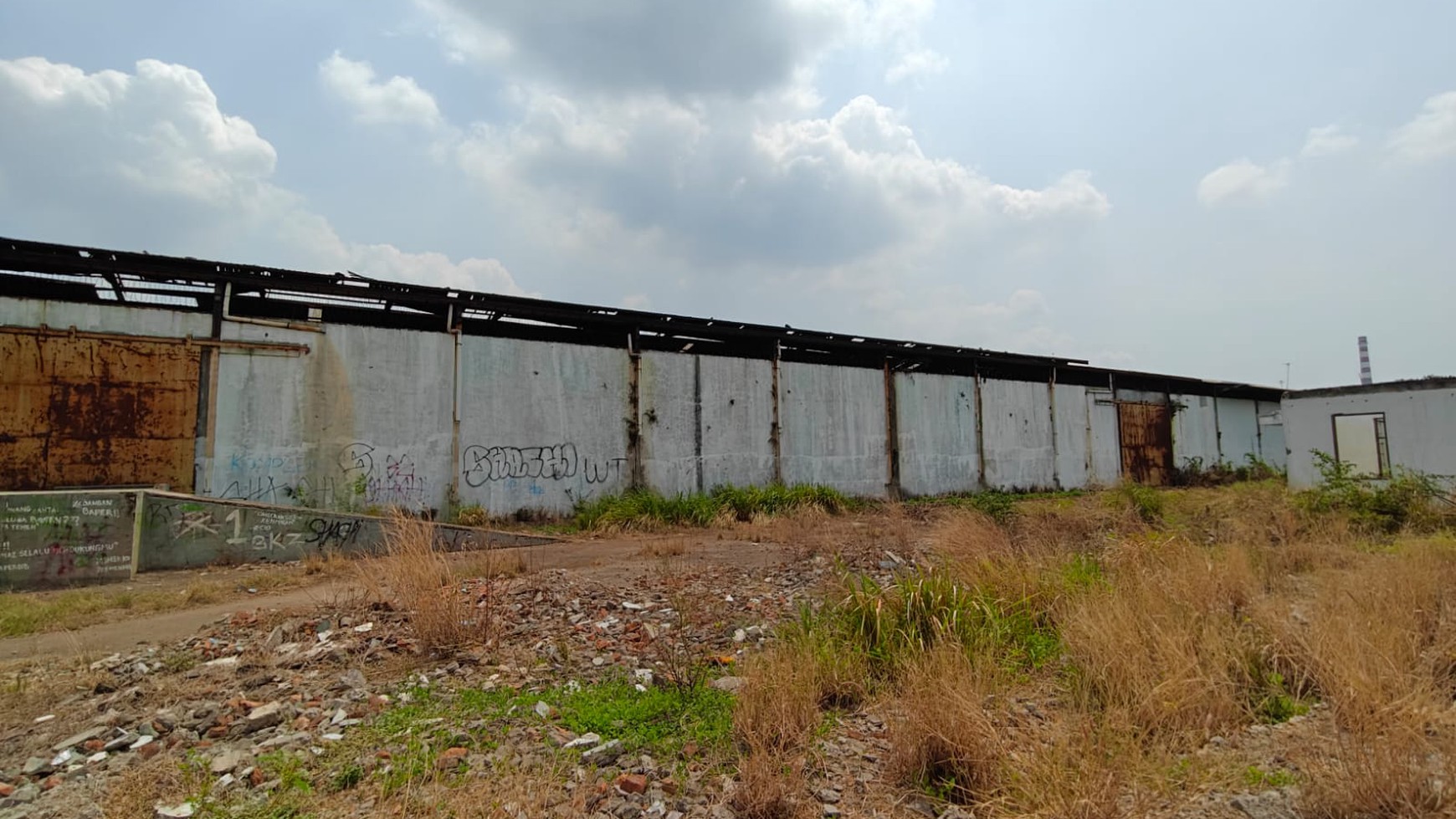 Kavling Tanah Ex Pabrik besar di Cibitung Dekat Dengan Jalan Nasional Pantura