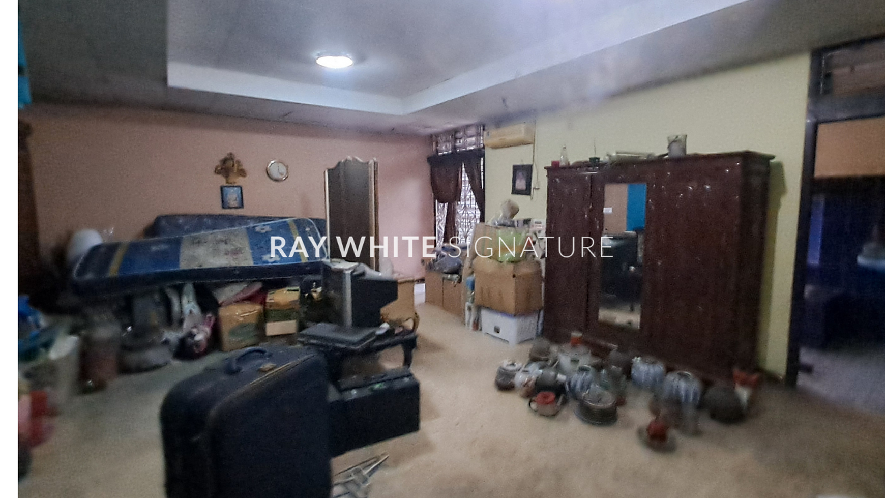 Dijual Rumah Posisi Hook dan Tusuk Sate untuk usaha di Kejaksaan Raya, Pondok Bambu