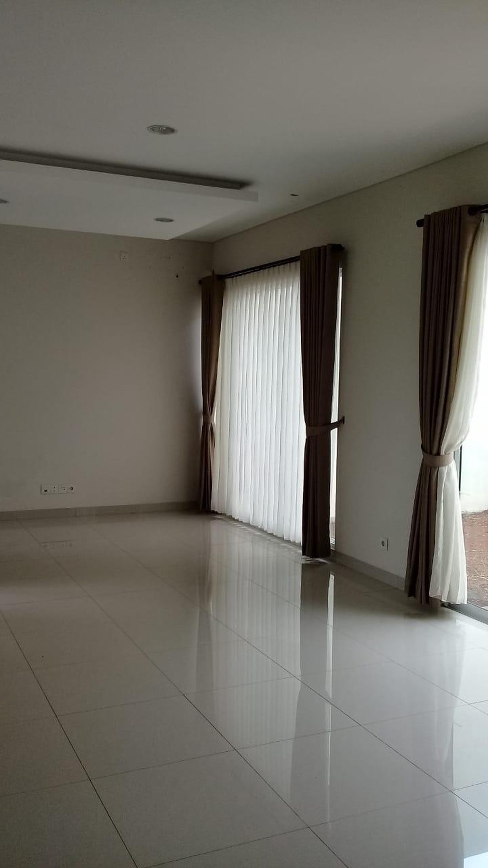 Rumah 2 lantai Lokasi Bagus di The Eminent Cluster Ingenia BSD