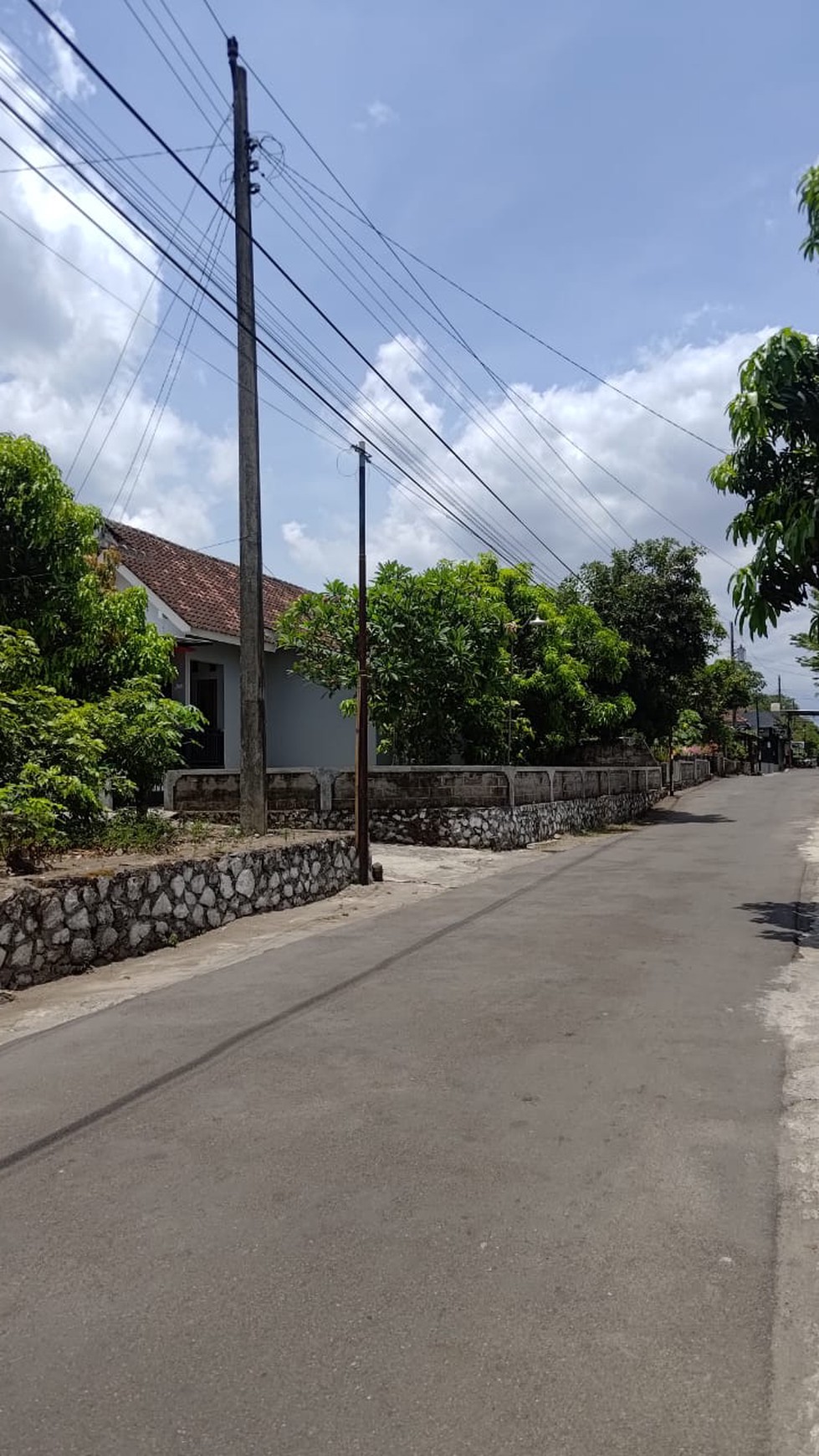 Rumah Baru 2 Lantai Siap Huni Lokasi Dekat Pasar Rejodani Ngaglik Sleman 