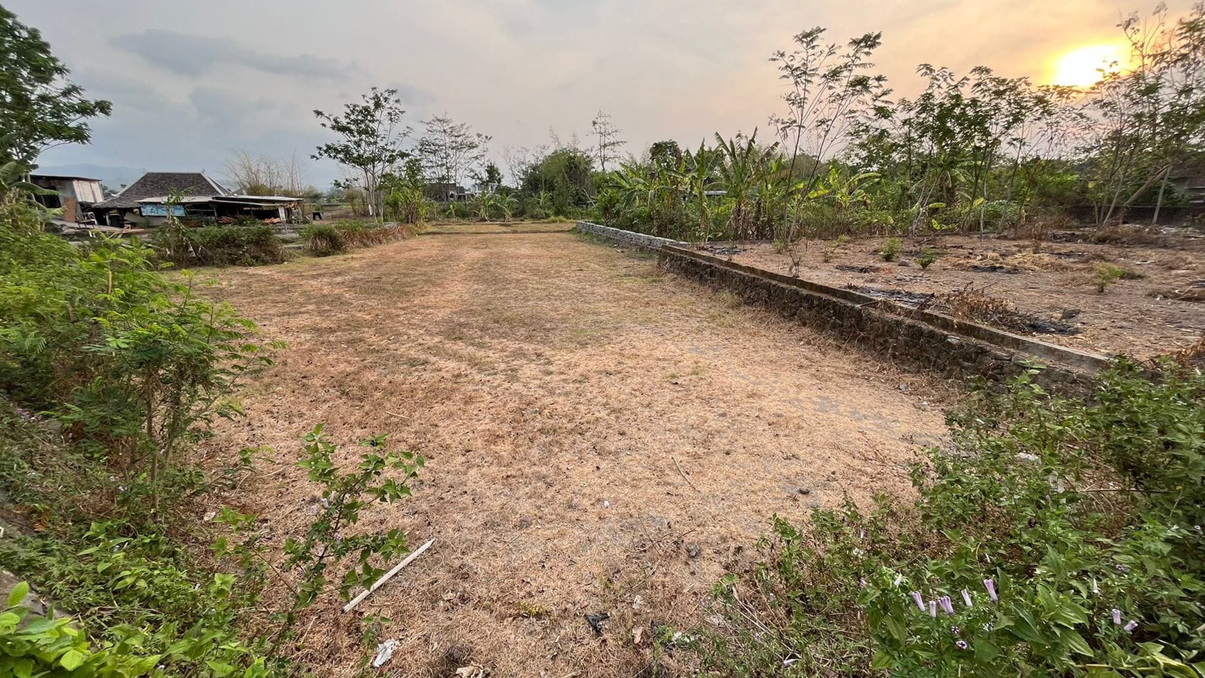 Tanah Luas 953 Meter Persegi Lokasi Strategis di Banguntapan Bantul 