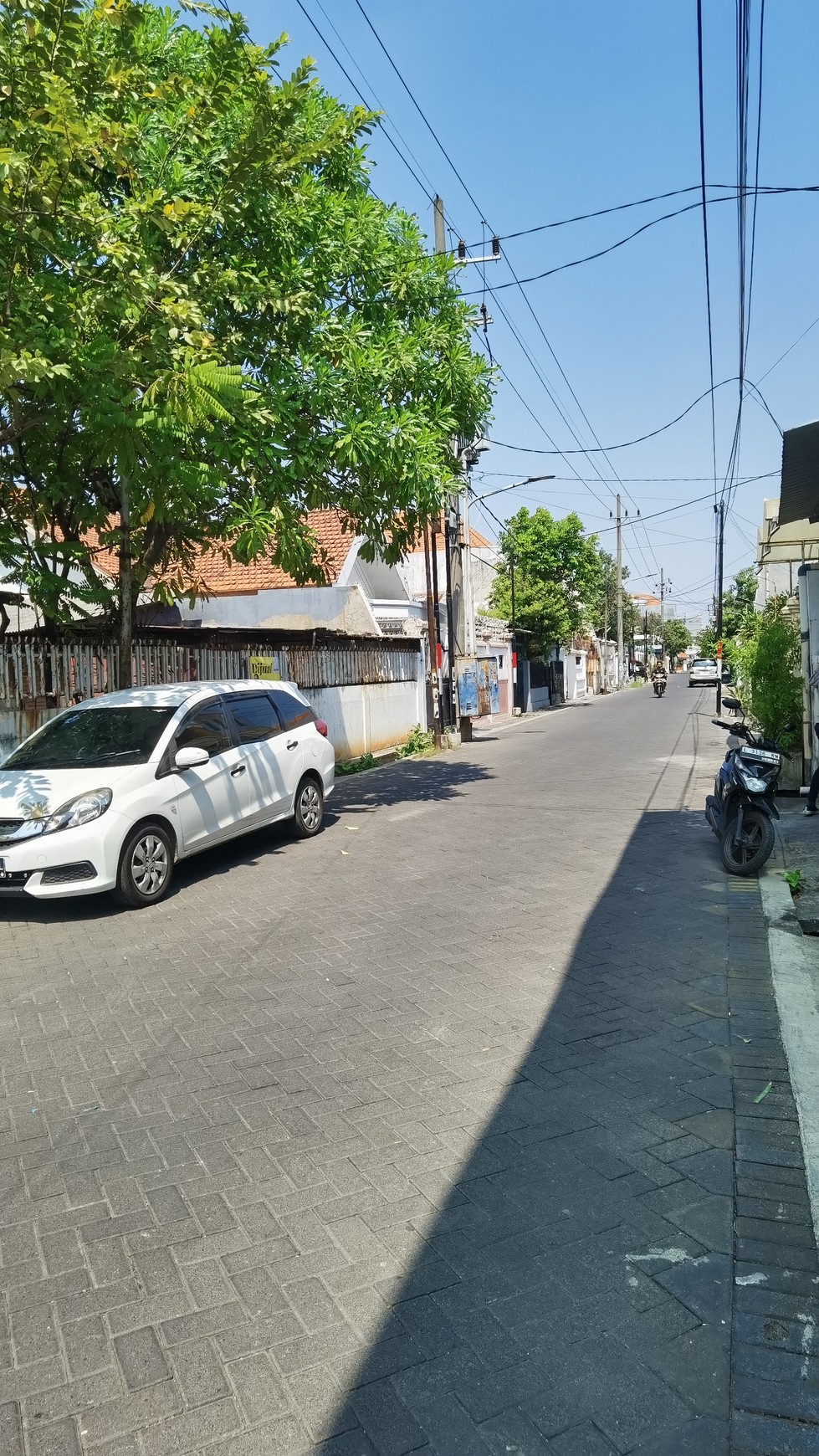 Dijual Rumah Rangkah 1, lebar 17 M cocok untuk rumah kavling atau home industry