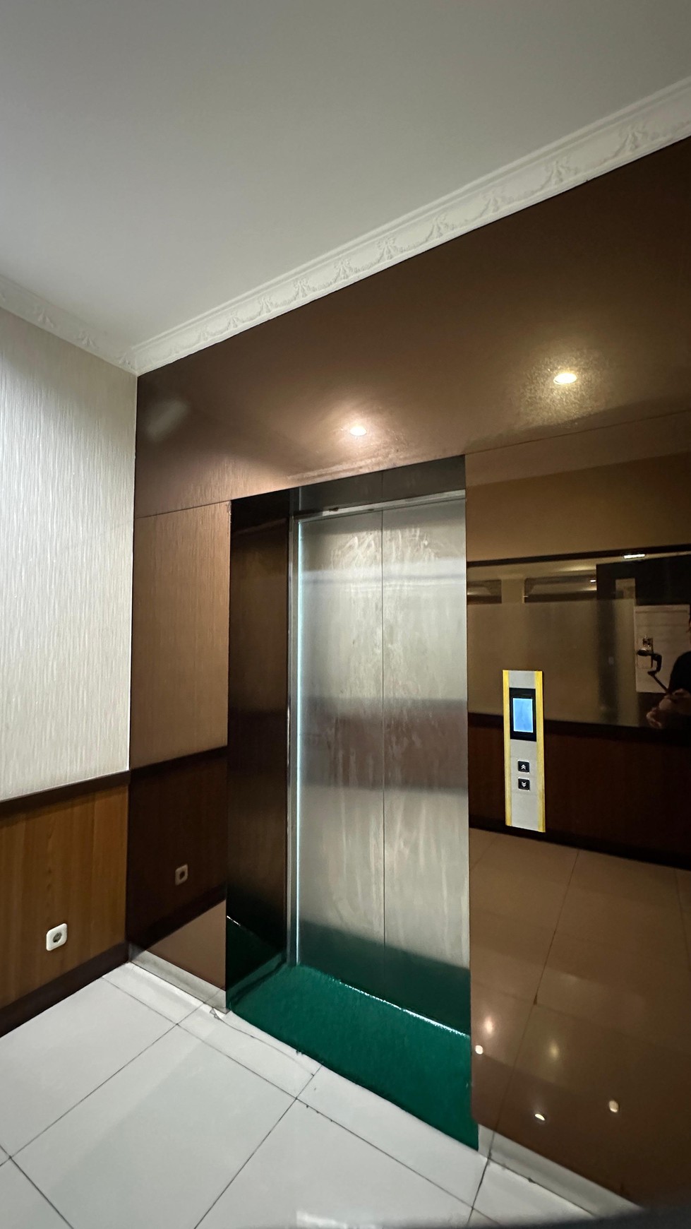 Rumah Hitung Tanah Area Cipete