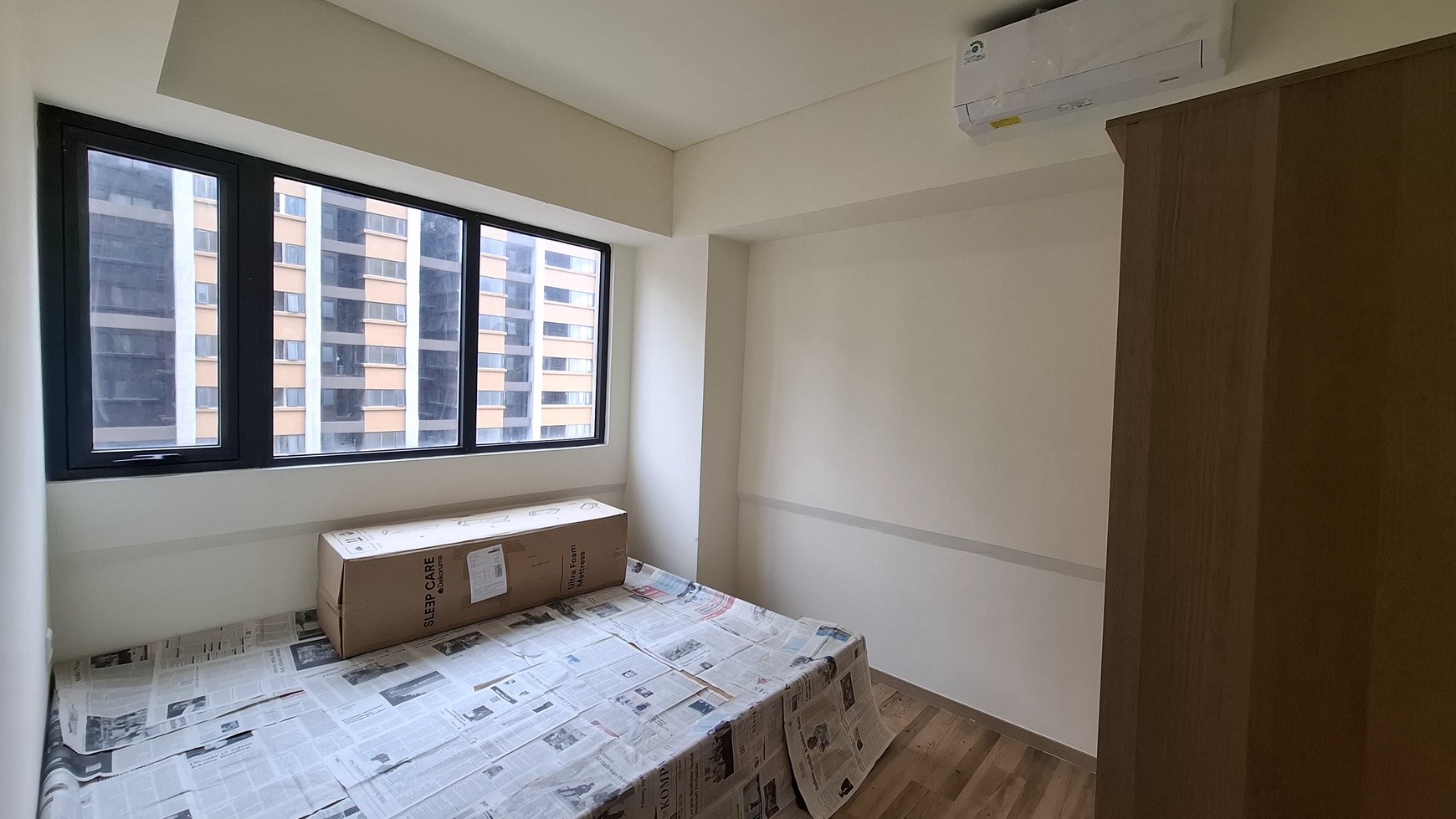 APARTEMEN MEIKARTA -TOWER NEWTON 2B  ( FULLY FURNISHED)