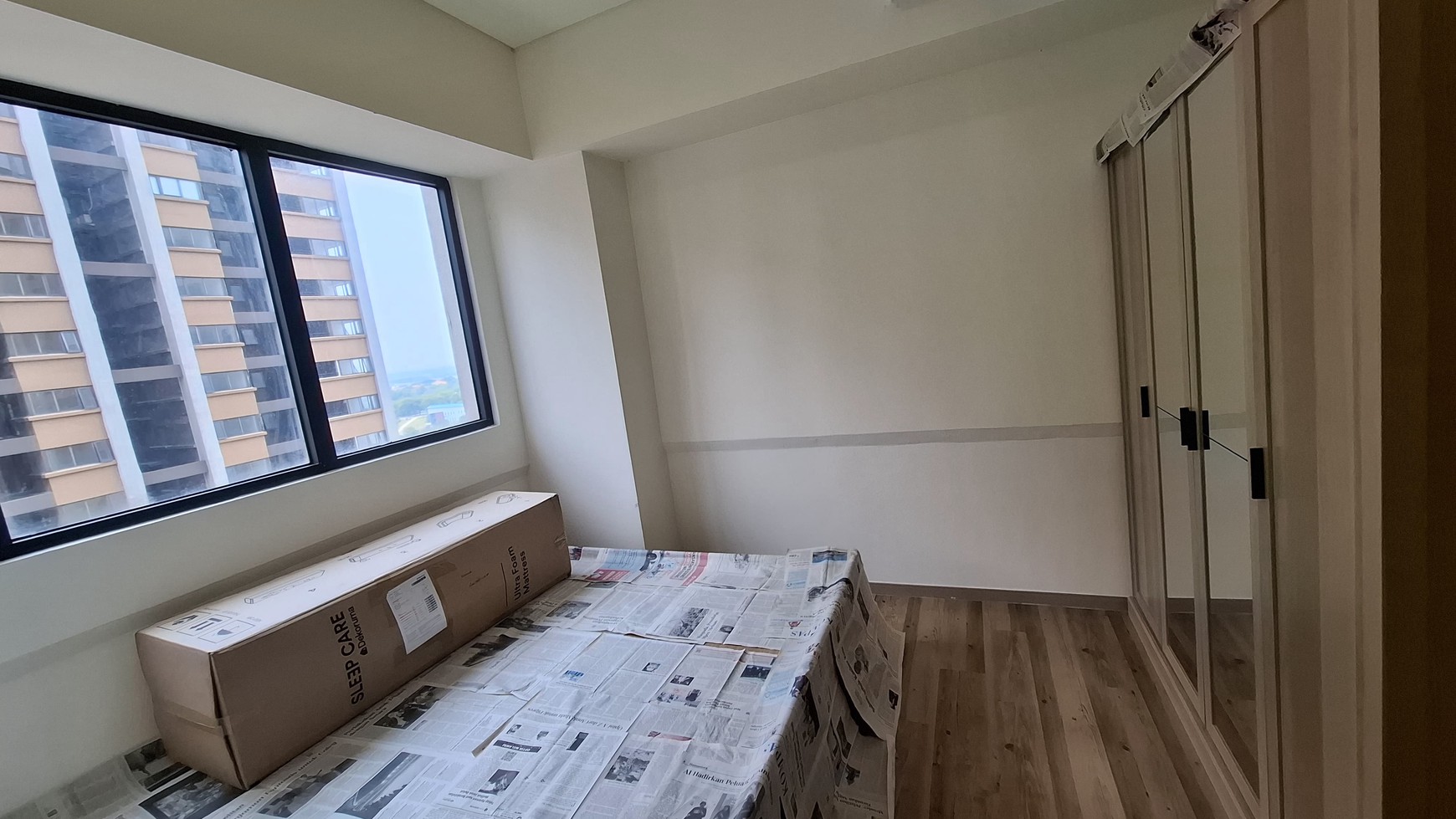 APARTEMEN MEIKARTA -TOWER NEWTON 2B  ( FULLY FURNISHED)