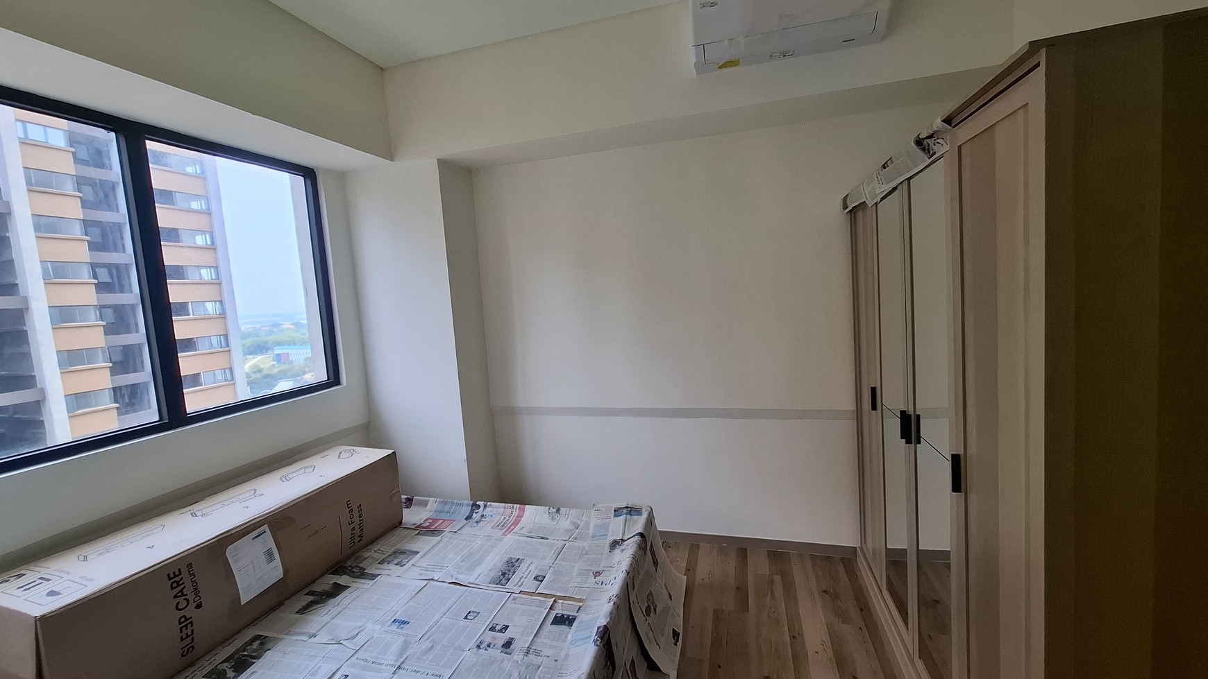 APARTEMEN MEIKARTA -TOWER NEWTON 2B  ( FULLY FURNISHED)