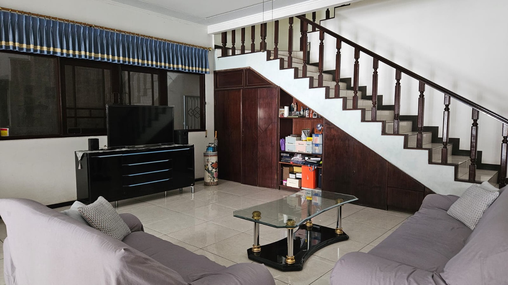 Rumah Cipinang Muara Jl K1, rumah 2 lantai plus Basement