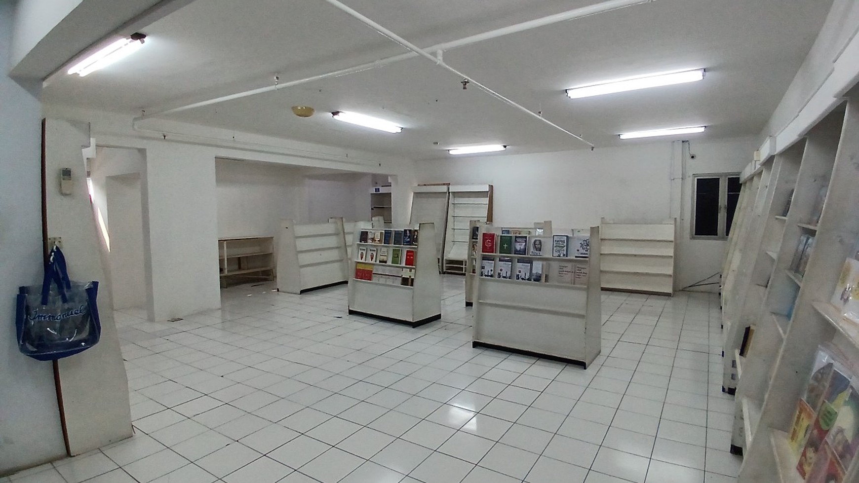 Ruko Apt Wisma Gading Permai, Toko Buku, Kelapa Gading