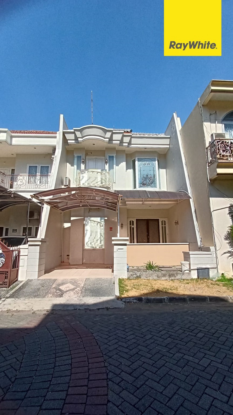 Dijual Rumah Permata Mutiara Pakuwon City Surabaya