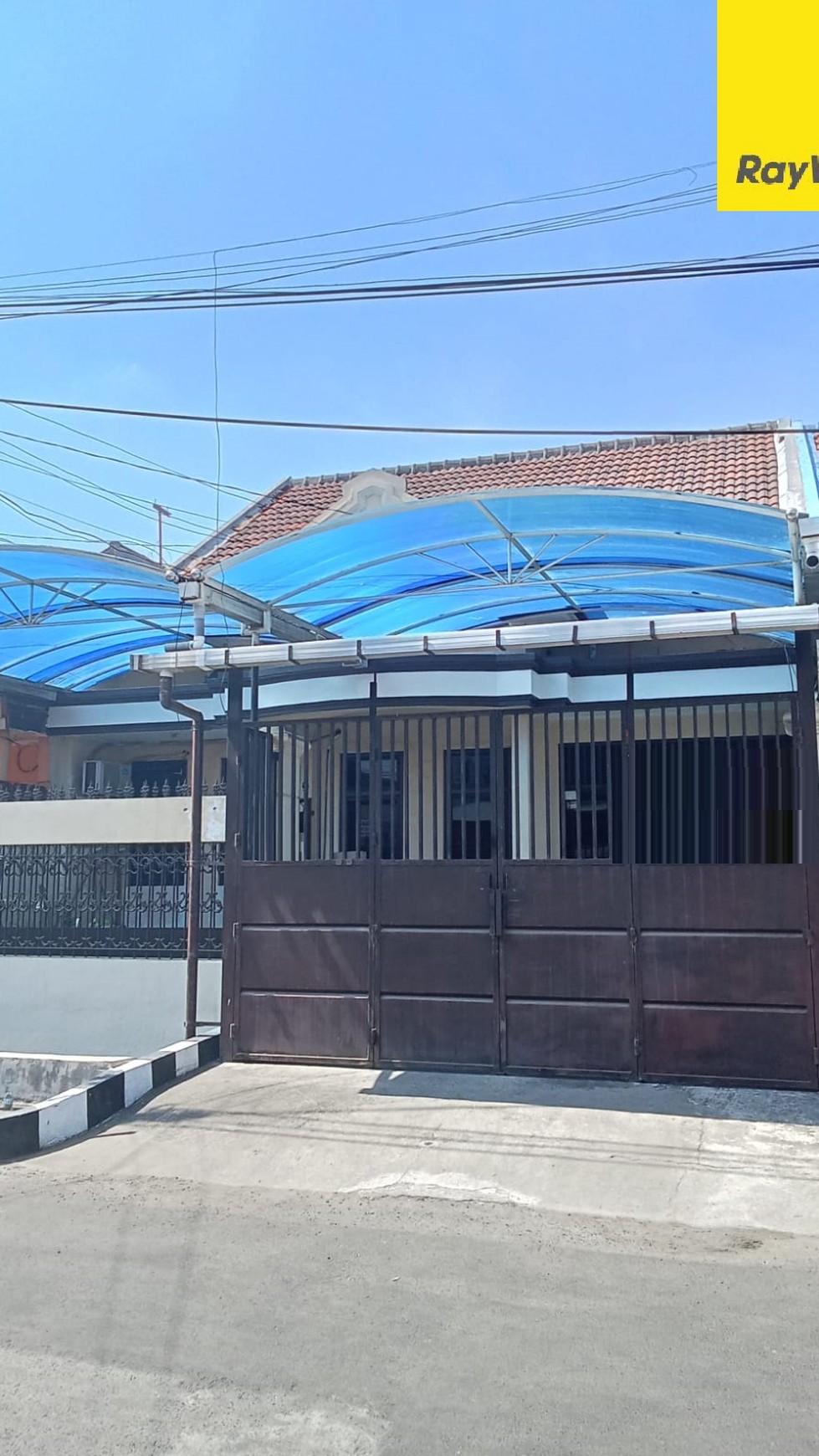 Dijual Rumah SHM di Darmo Baru Barat Surabaya Barat