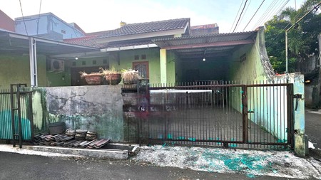 Rumah Lokasi Strategis dalam Komplek dan Bebas Banjir @Ciputat