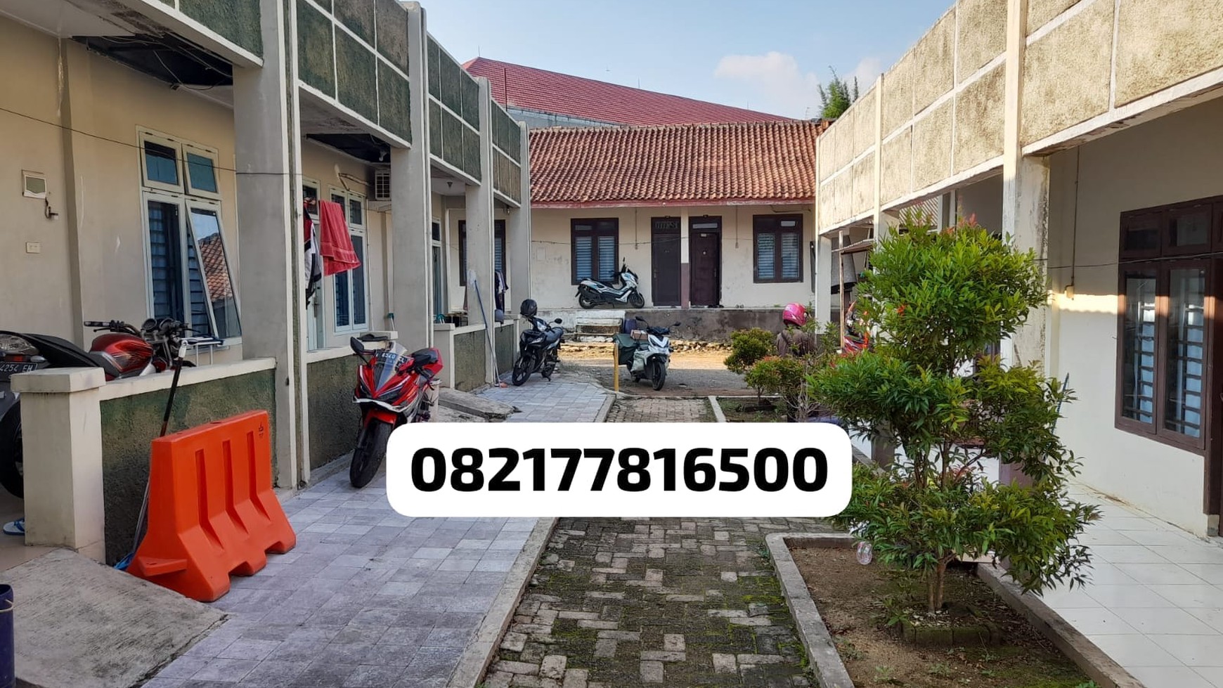 Dijual cepat Kost an Dan Tempatt Usaha lokasi dekat Ciplaz