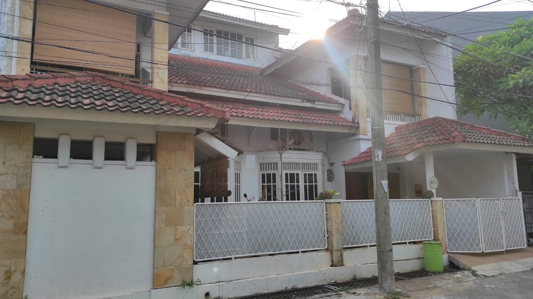 Rumah 2 lantai, bebas banjir di bintaro sektor 5