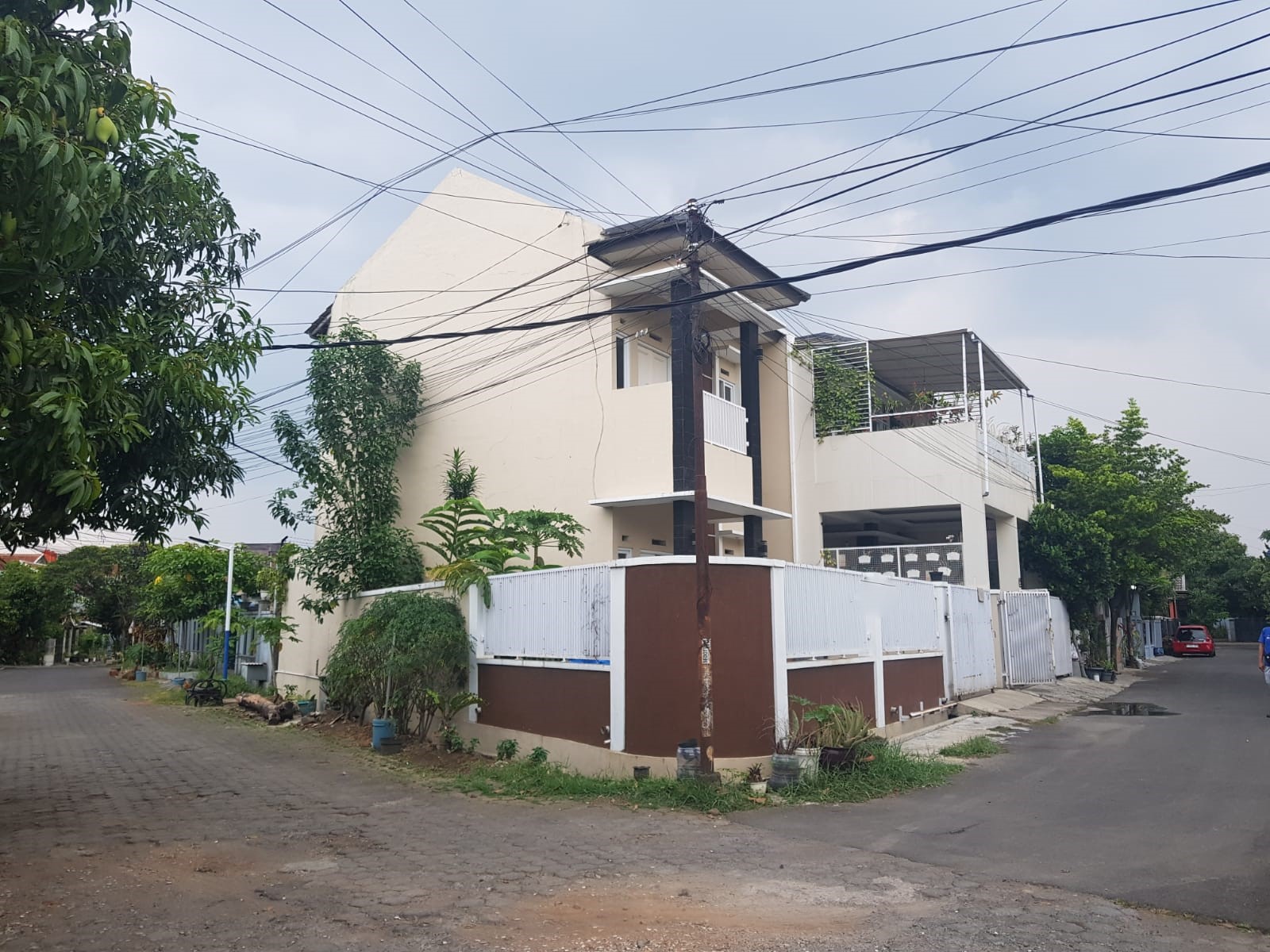 Rumah Hoek dekat Terminal Antapani Bandung