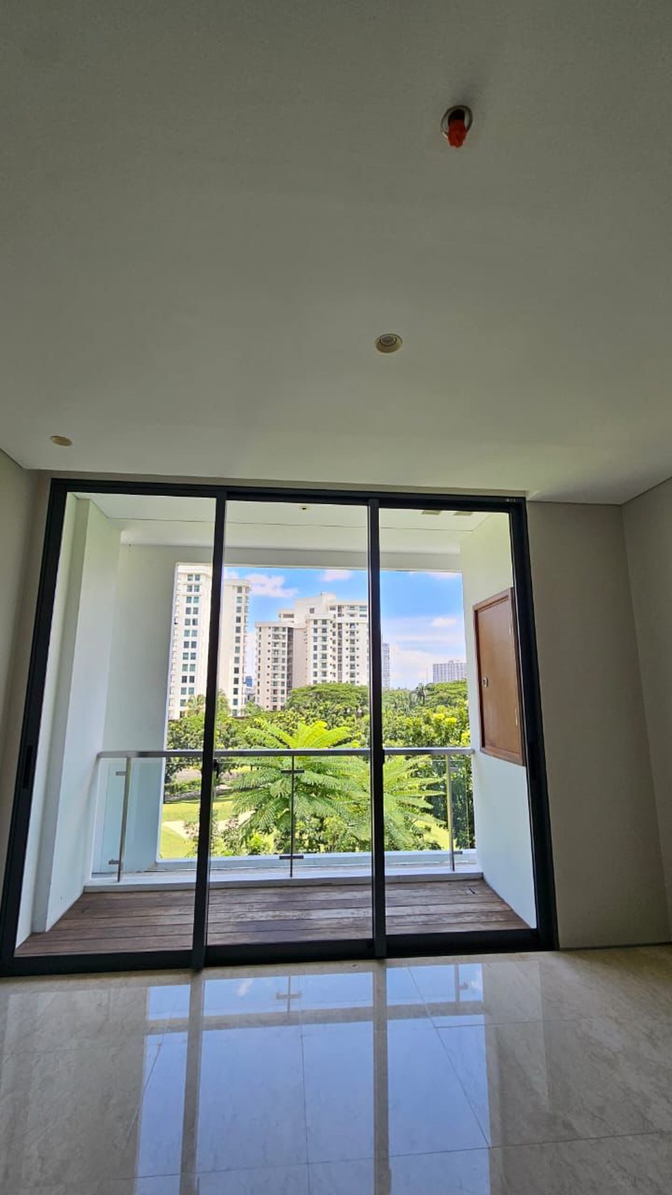 Disewakan Apartemen ROSEBAY Graha Family 2 Bedroom TOWER H  - Boleh Buat Usaha Senam Pilates - Yoga - Sulam Alis - Konsultan Psikologi - Parkiran Mobil  LUAS