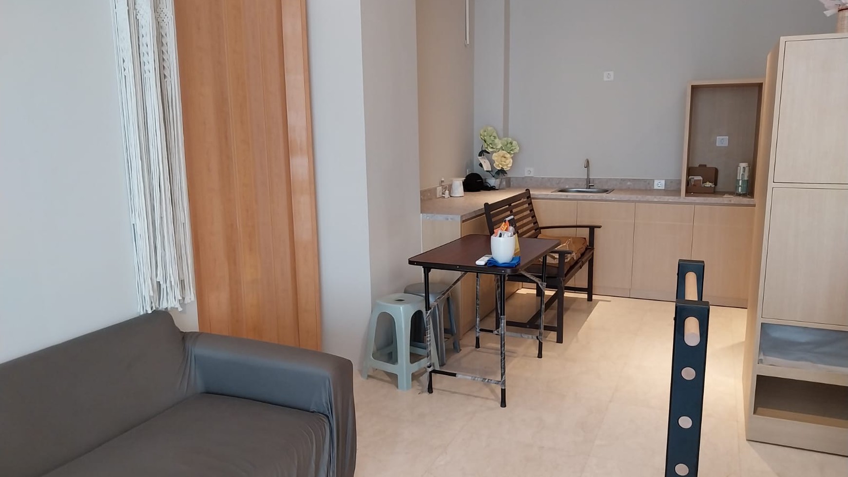 Disewakan Apartemen ROSEBAY Graha Family 2 Bedroom TOWER H  - Boleh Buat Usaha Senam Pilates - Yoga - Sulam Alis - Konsultan Psikologi - Parkiran Mobil  LUAS