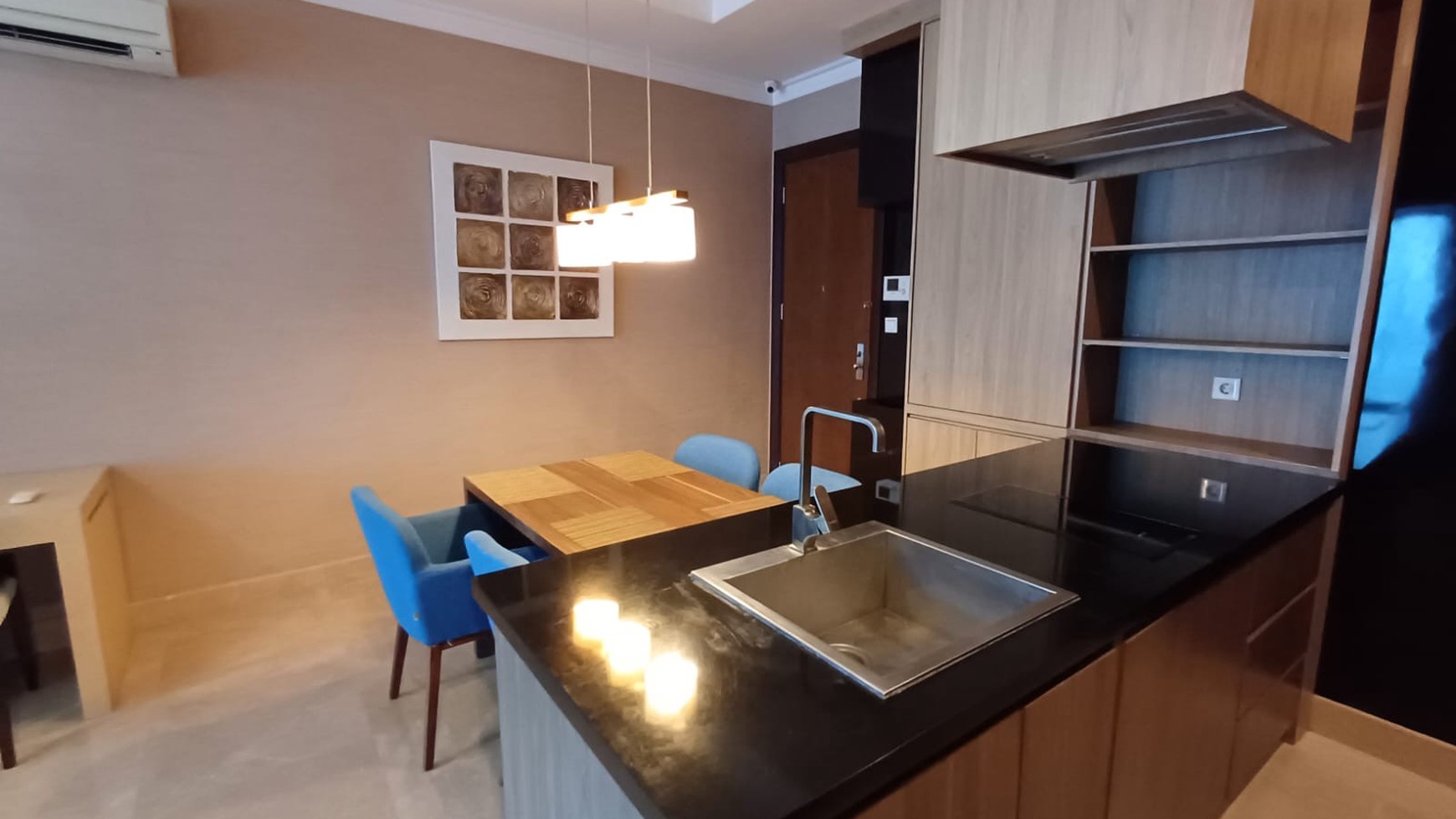 APARTMENT RESICENCE 8 AT SENOPATI AREA, JAKARTA SELATAN