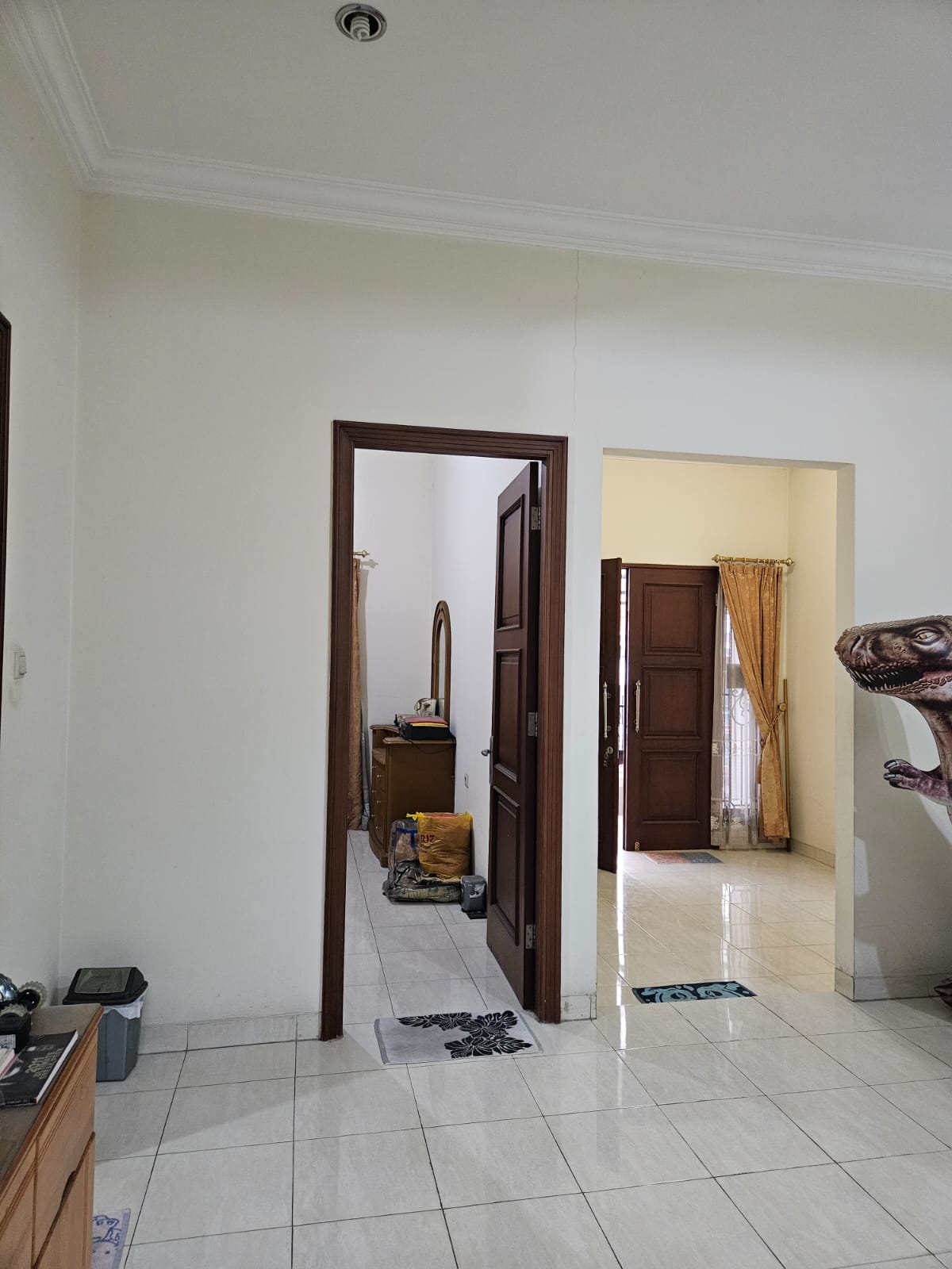 Dijual Rumah Bagus 2 lantai Di Setiabudi