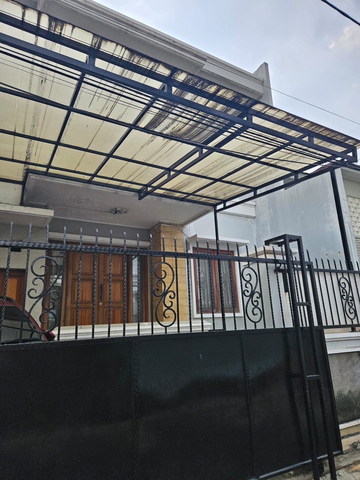 Dijual Rumah Bagus 2 lantai Di Setiabudi